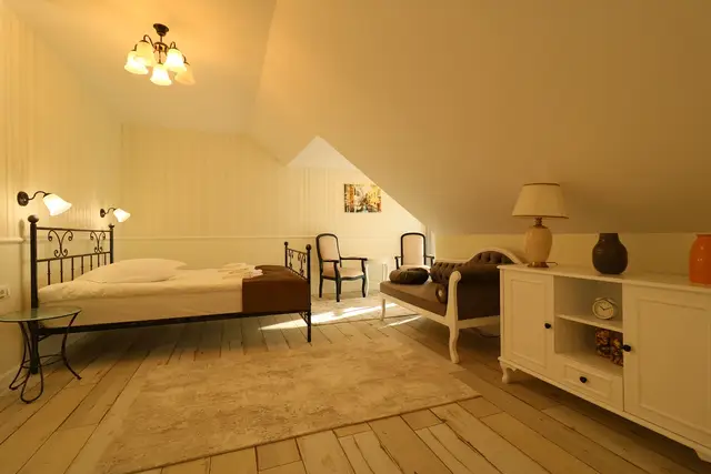 Adagio Room